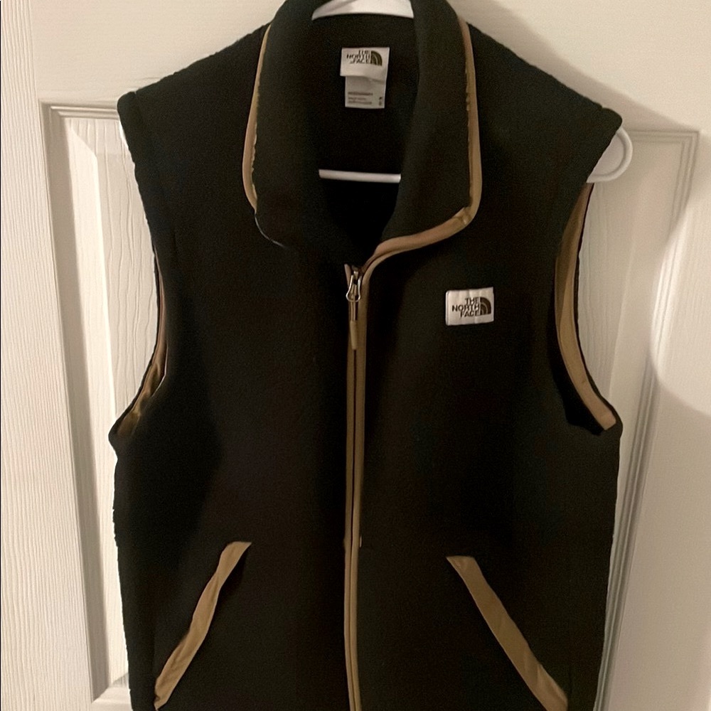The North Face Black and Tan Vest
